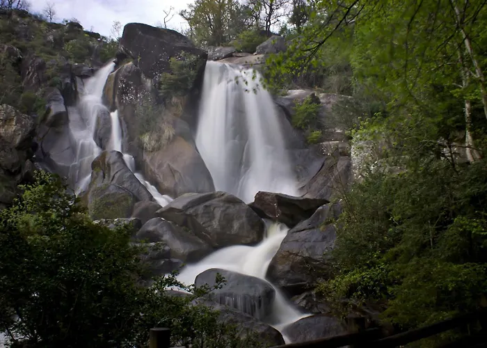 Maison Traditionnelle Tarn 10 Couchages, Campagne Cascade 30 Min Sidobre 45min Albi Lacaze